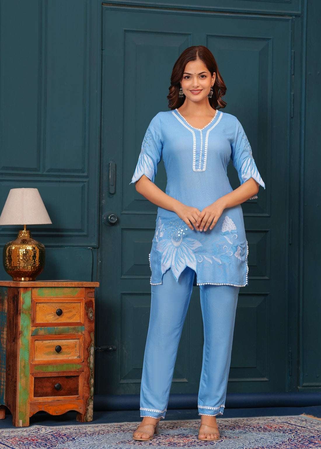 Women's Cotton Floral Printed Short Straight Kurti With Pant